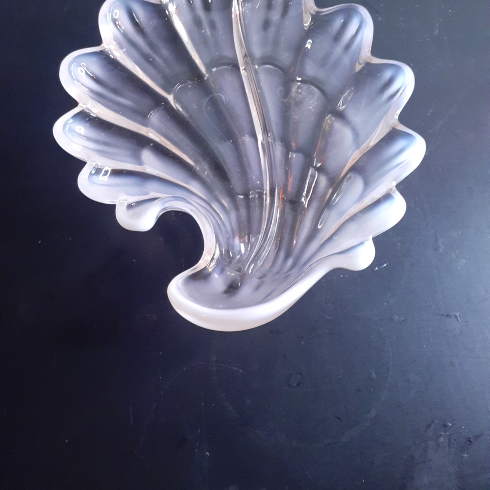 EXQUSITE VTG Duncan Miller Sanibel Pink Opalescent 8" Shell Scalloped Plate.